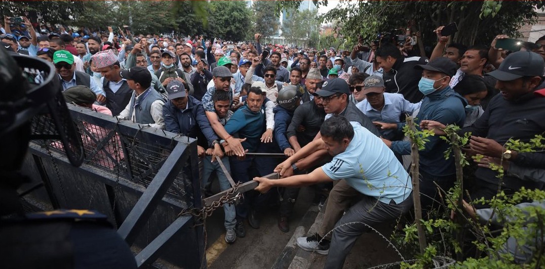 आन्दोलन थप चर्काउँदै महासंघ, सबै शिक्षक र कर्मचारीलाई काठमाडौँमा आउन अपिल
