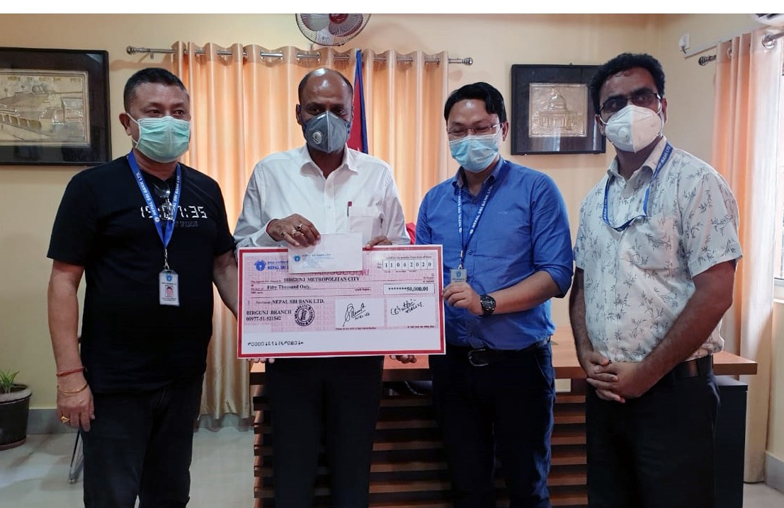 नेपाल एसबिआई बैंकद्वारा वीरगंज महानगरको कोरोना कोषमा रु. ५० हजार सहयोग