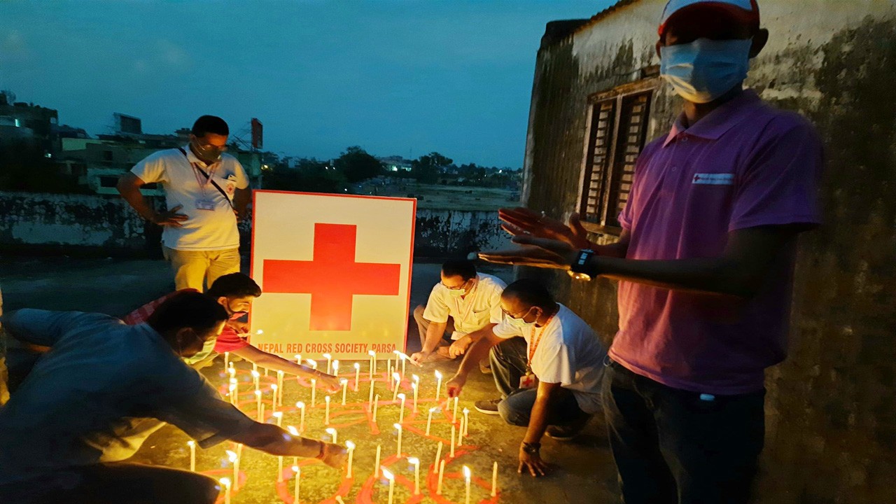 अन्तर्राष्ट्रिय बेपत्ता दिवसको अवसरमा रेडक्रसद्वारा  दिप प्रजवलन कार्यक्रमको आयोजना